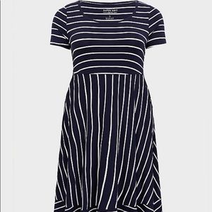 SUPER SOFT NAVY & WHITE STRIPE MIDI DRESS